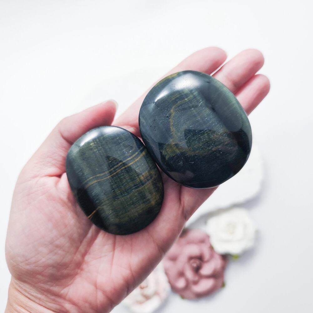 Blue Tiger Eye Palm Stone - Picture 7 of 10